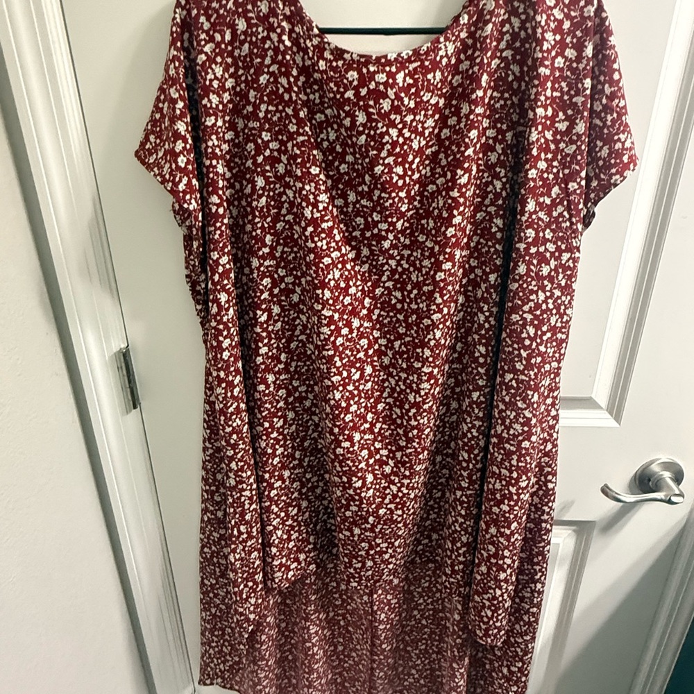 Women’s Floral Cap-Sleeve Blouse in Rust Red - Brand